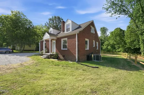 1410 Sharpe Road Burlington NC 27217