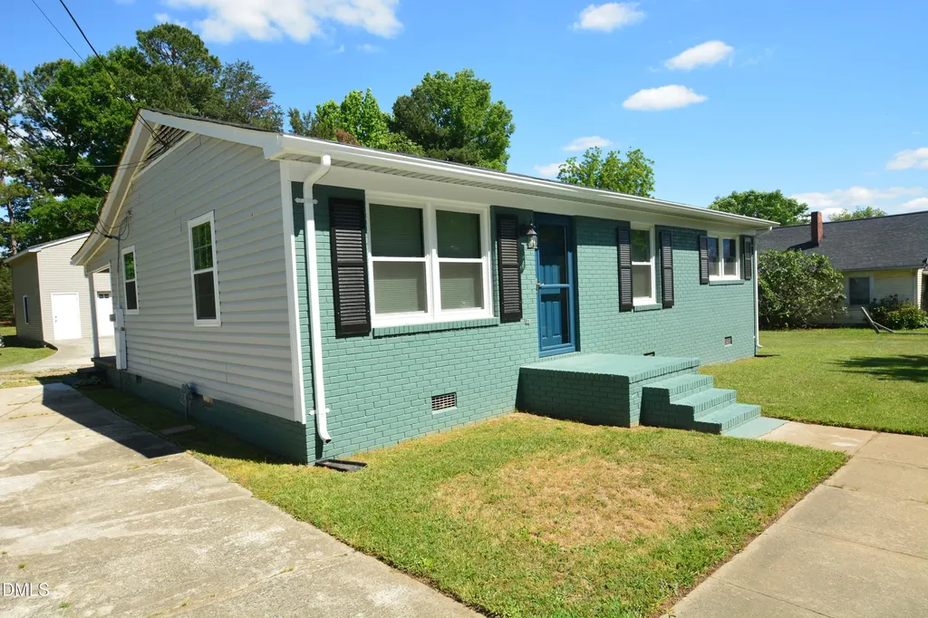 1013 Jeffreys Graham NC 27253