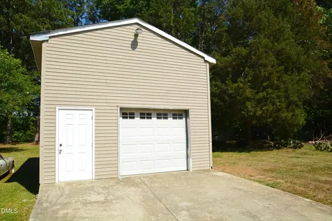 1013 Jeffreys Graham NC 27253