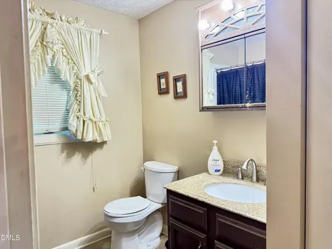 84 Wintergreen Road Henderson NC 27537