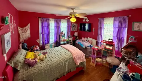 207 W Church Street Walstonburg NC 27888