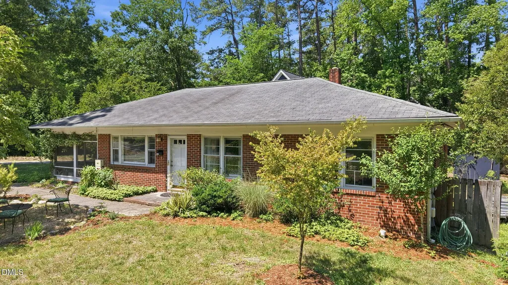 101 Hanna Street Carrboro NC 27510