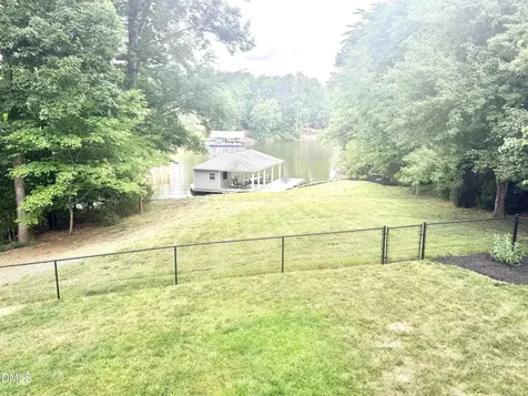 229 Bear Run Lane Roxboro NC 27574