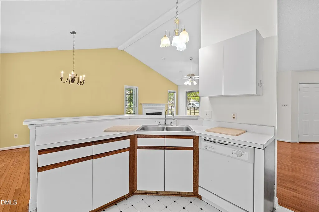 4612 Knightsbridge Way Raleigh NC 27604