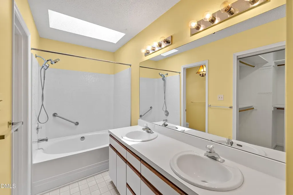 4612 Knightsbridge Way Raleigh NC 27604