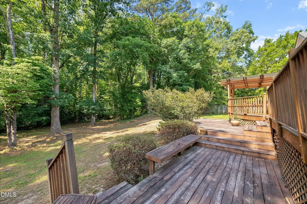 4612 Knightsbridge Way Raleigh NC 27604