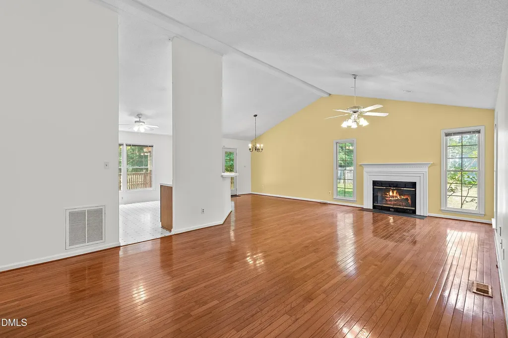 4612 Knightsbridge Way Raleigh NC 27604