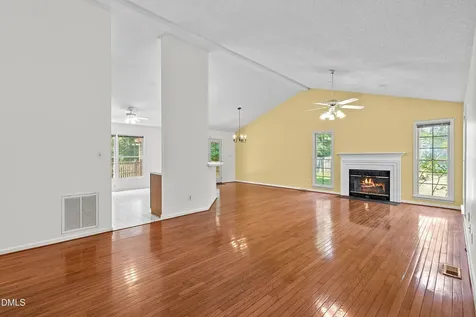 4612 Knightsbridge Way Raleigh NC 27604