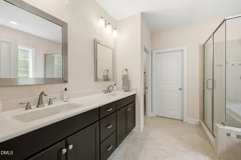 4821 Sweet Chestnut Lane Raleigh NC 27610