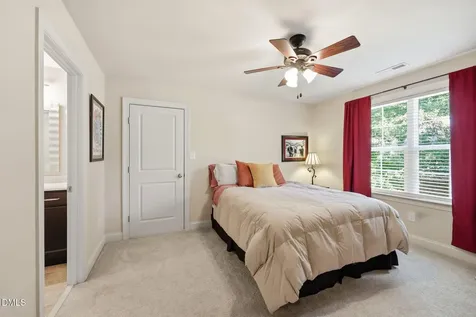 4821 Sweet Chestnut Lane Raleigh NC 27610