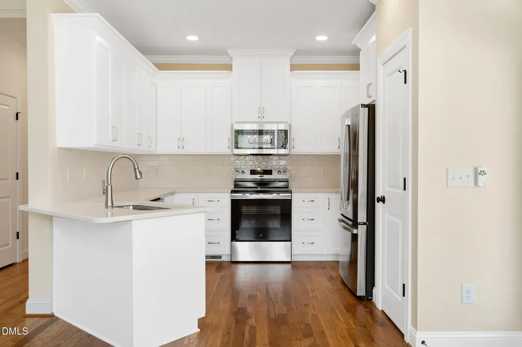 9453 Nc 42 Holly Springs NC 27540