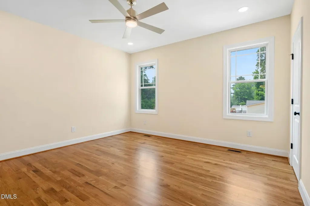 9453 Nc 42 Holly Springs NC 27540