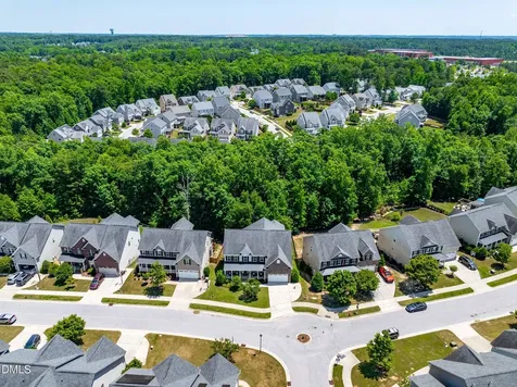 2061 Pineola Bog Trail Apex NC 27502