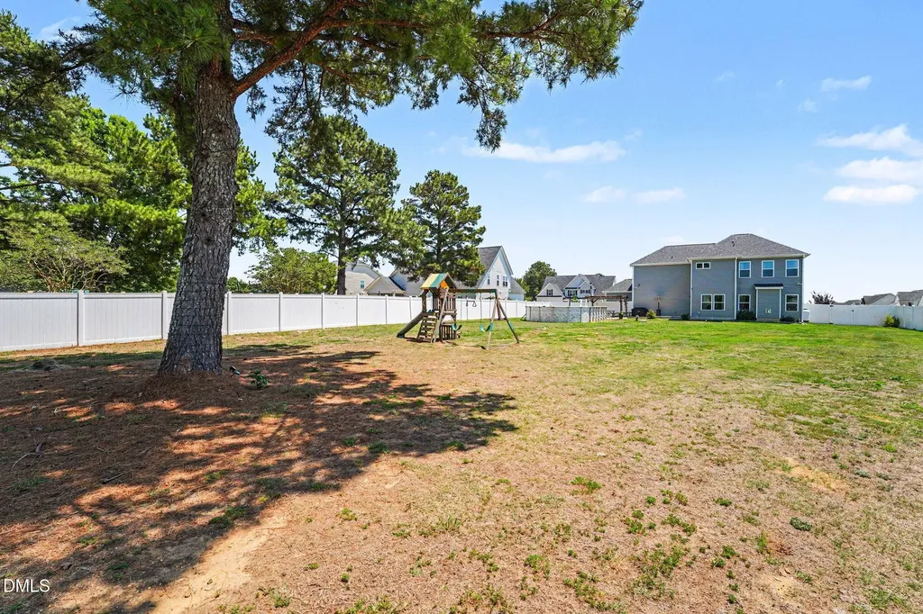 17 Barton Bay Lane Clayton NC 27520