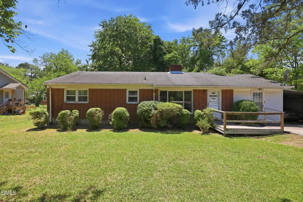 1315 Alpha Road Henderson NC 27536