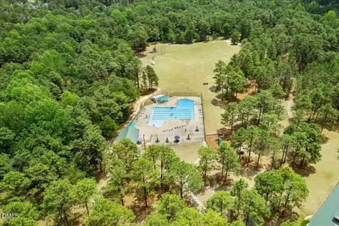 304 Quail Hollow Sanford NC 27332