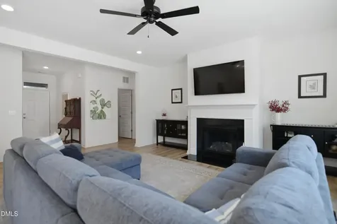 22 Mcintosh Court Fuquay Varina NC 27526