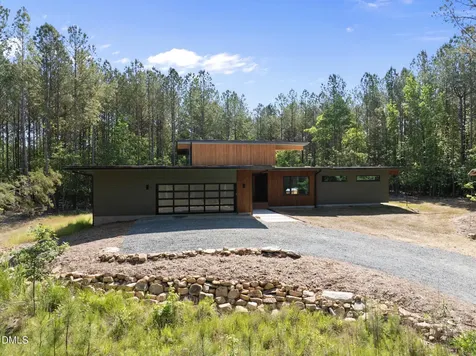4637 Array Drive Chapel Hill NC 27516