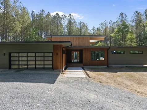 4637 Array Drive Chapel Hill NC 27516
