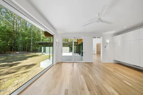 4637 Array Drive Chapel Hill NC 27516