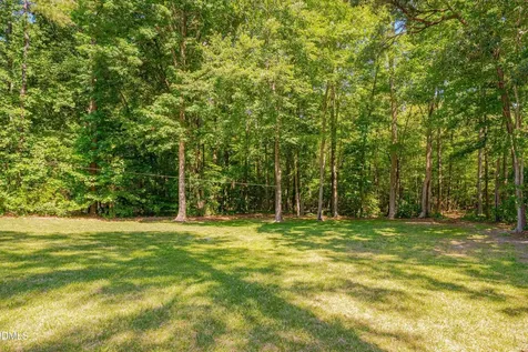 131 N Cobble Creek Drive Henderson NC 27537