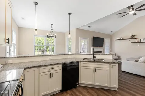 2430 Bay Valley Road Kenly NC 27542