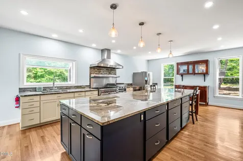 5223 Margon Place Hillsborough NC 27278
