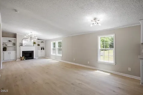 8218 N Nc 27 E Coats NC 27521