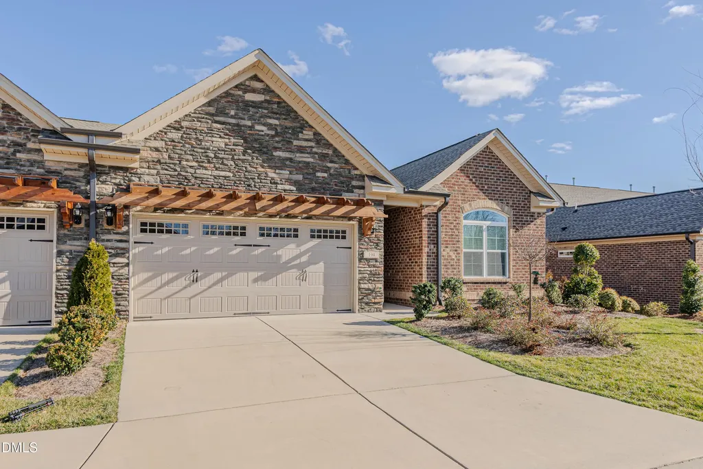 194 Dunvegan Lane Burlington NC 27215