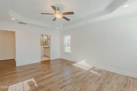 194 Dunvegan Lane Burlington NC 27215
