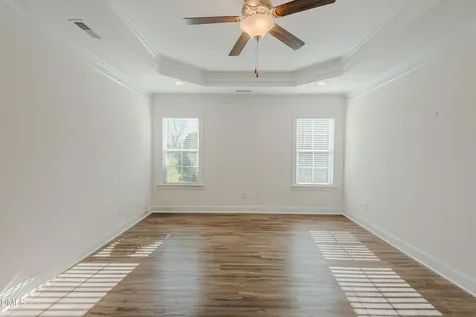 194 Dunvegan Lane Burlington NC 27215