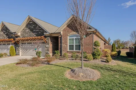 194 Dunvegan Lane Burlington NC 27215