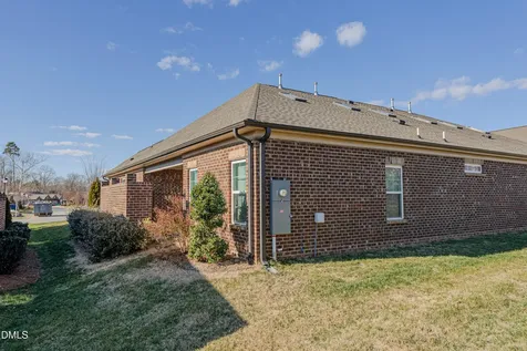 194 Dunvegan Lane Burlington NC 27215