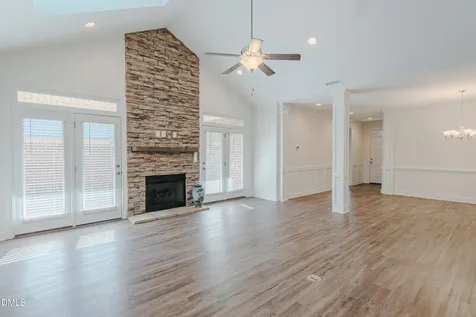 194 Dunvegan Lane Burlington NC 27215