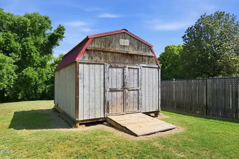 4335 Spoon Loop Liberty NC 27298