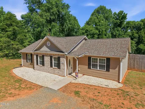 4335 Spoon Loop Liberty NC 27298