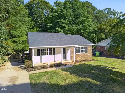 7604 Longstreet Drive Raleigh NC 27615