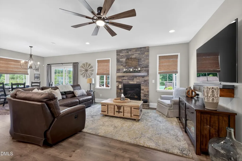2215 Copper Pond Way Fuquay Varina NC 27526