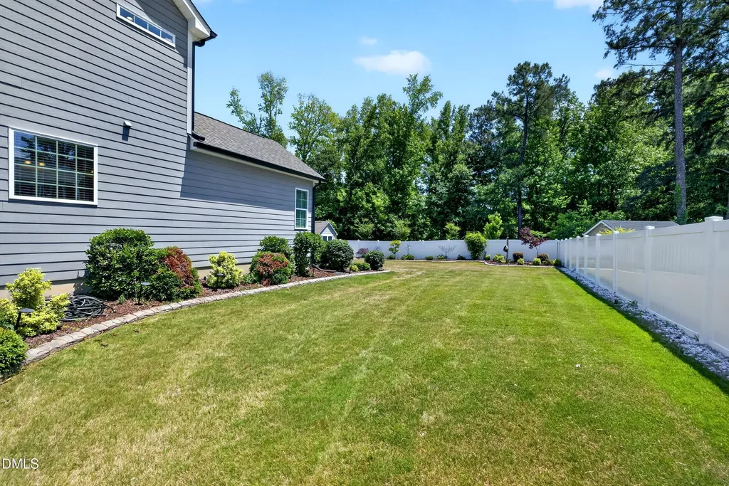2215 Copper Pond Way Fuquay Varina NC 27526