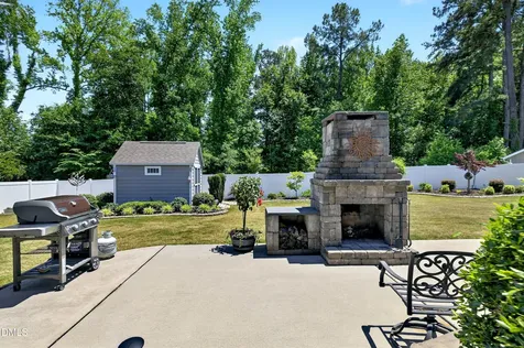 2215 Copper Pond Way Fuquay Varina NC 27526