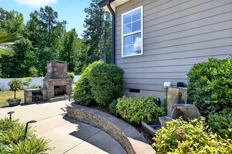 2215 Copper Pond Way Fuquay Varina NC 27526