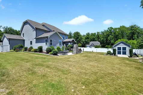 2215 Copper Pond Way Fuquay Varina NC 27526