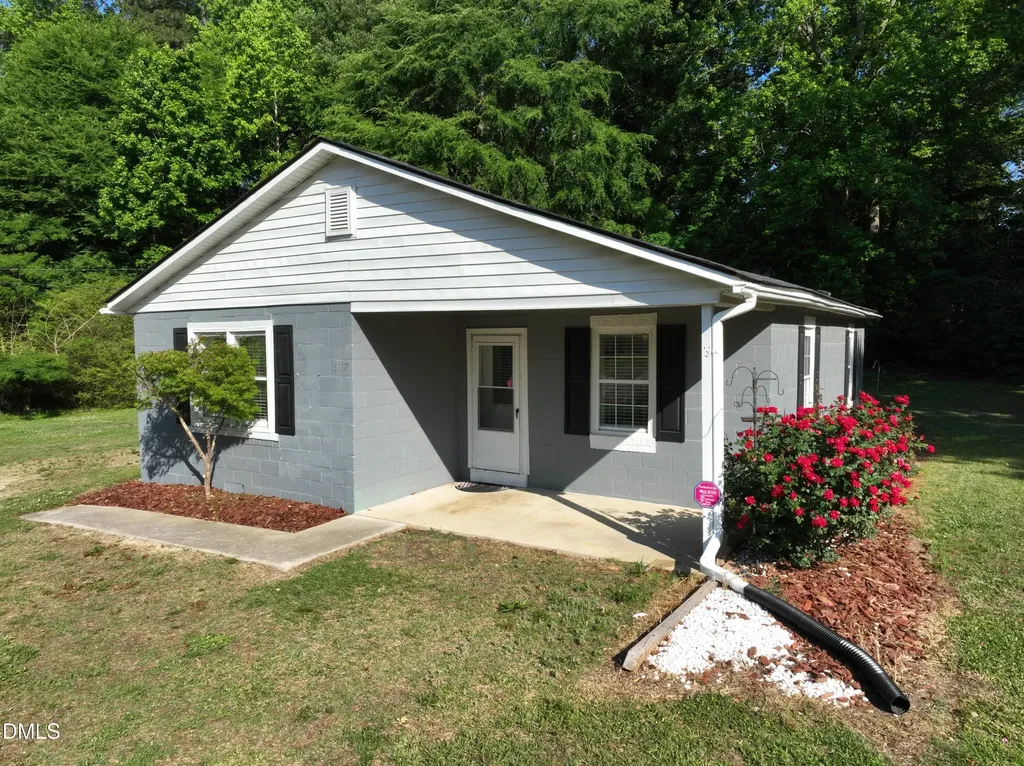 4107 Old Us Highway 64 Zebulon NC 27597