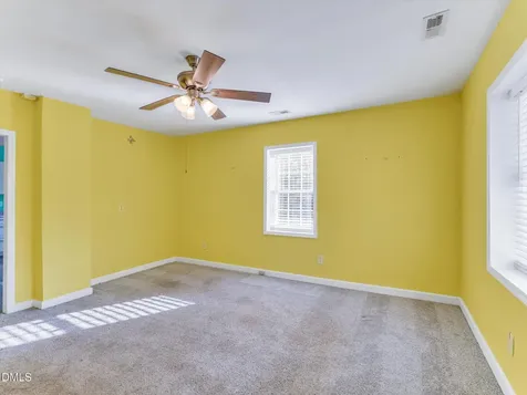 4107 Old Us Highway 64 Zebulon NC 27597
