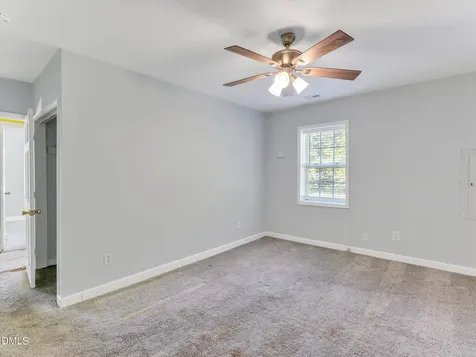 4107 Old Us Highway 64 Zebulon NC 27597
