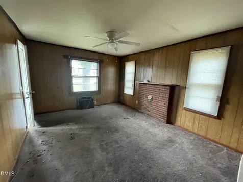 1023 Leasburg Road Roxboro NC 27573