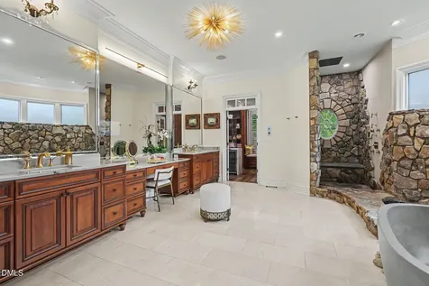 2317 Victoria Park Lane Raleigh NC 27614