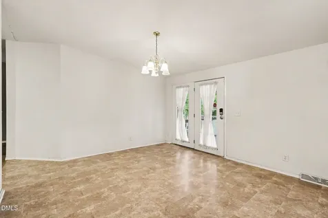 256 Yellow Belle Court Zebulon NC 27597