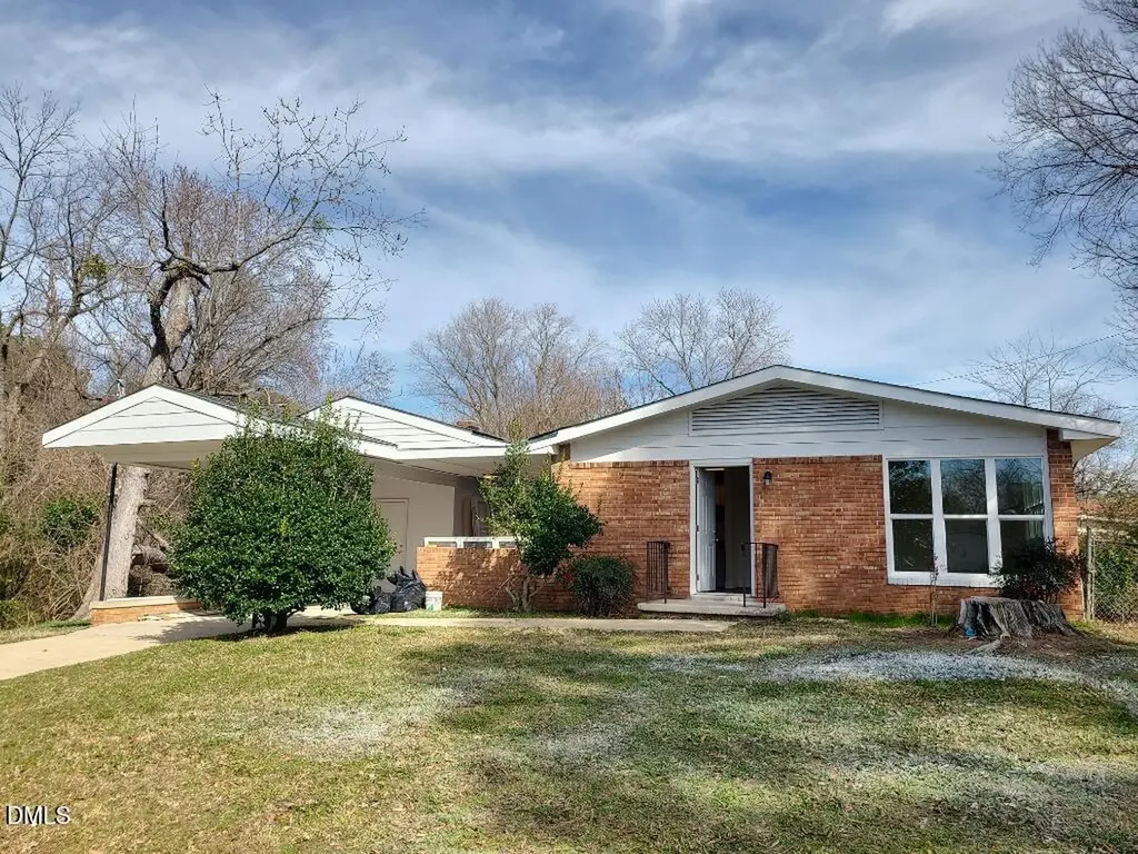 2605 Alton Place Raleigh NC 27610