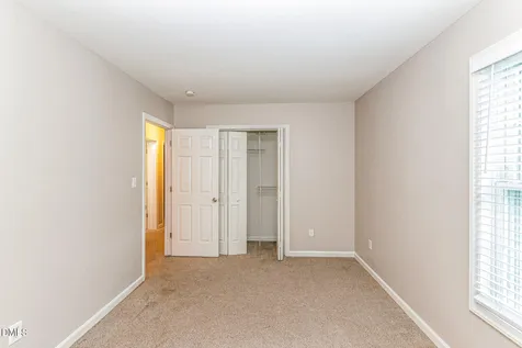 22 Knightsbridge Court Durham NC 27707